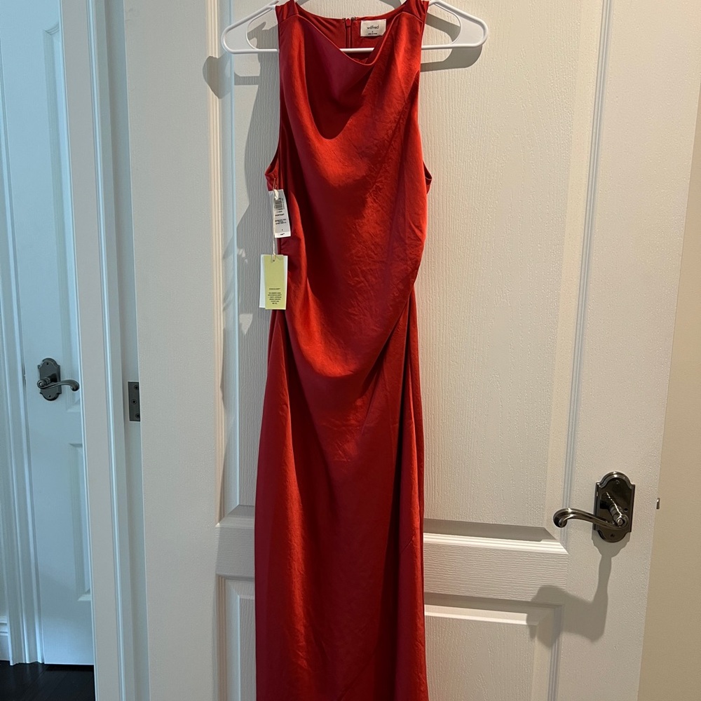Aritzia portrait dress in Burberry red